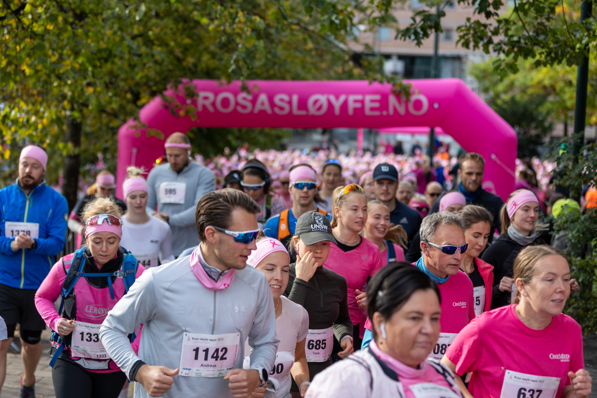 Oslo S ndag Rosa Sl yfe l pet